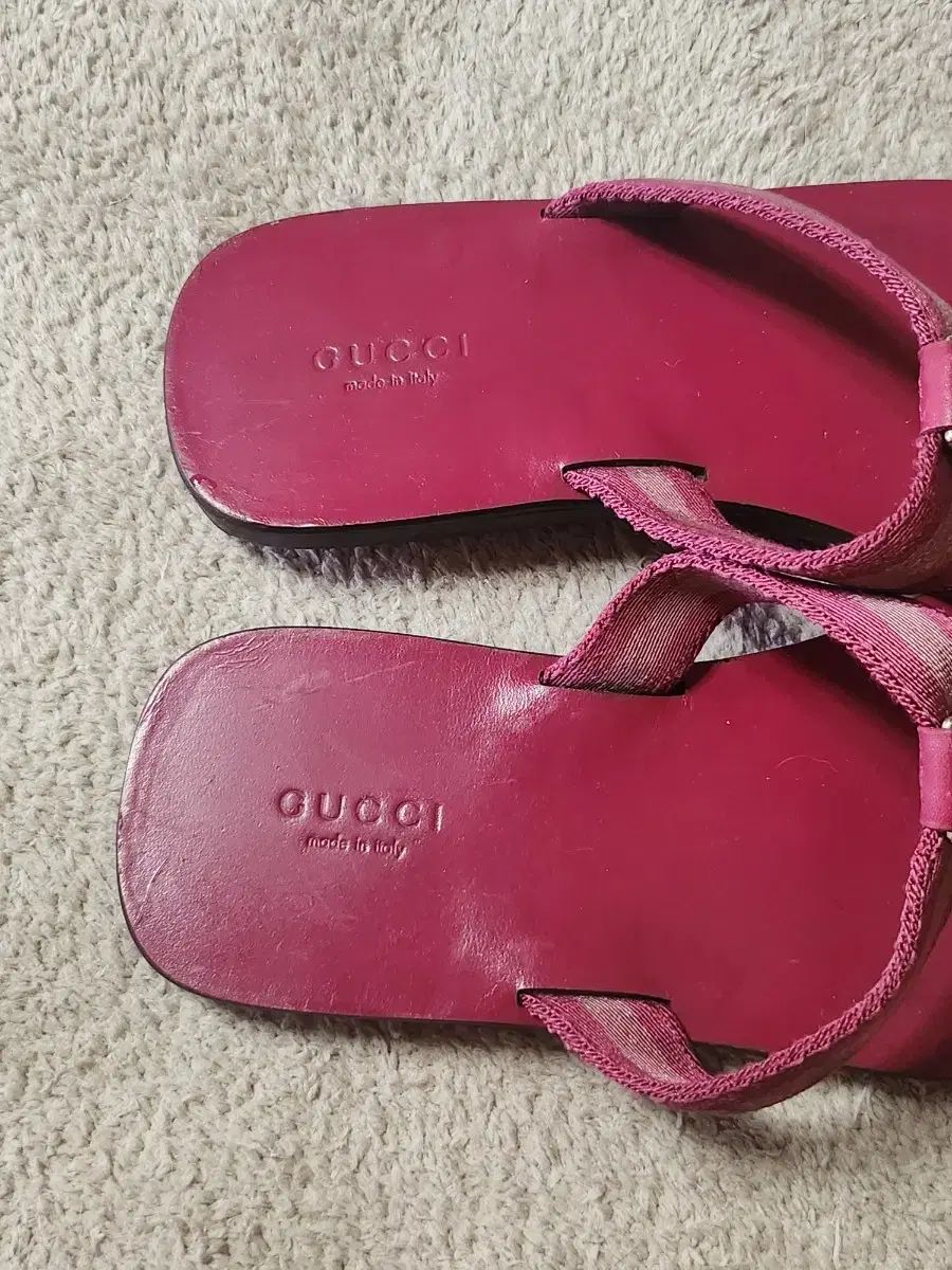 GUCCI グッチ サンダル GG ハイブランド ビーチサンダル GUCCI グッチ サンダル GG ハイブランド ビーチサンダル - メルカリ