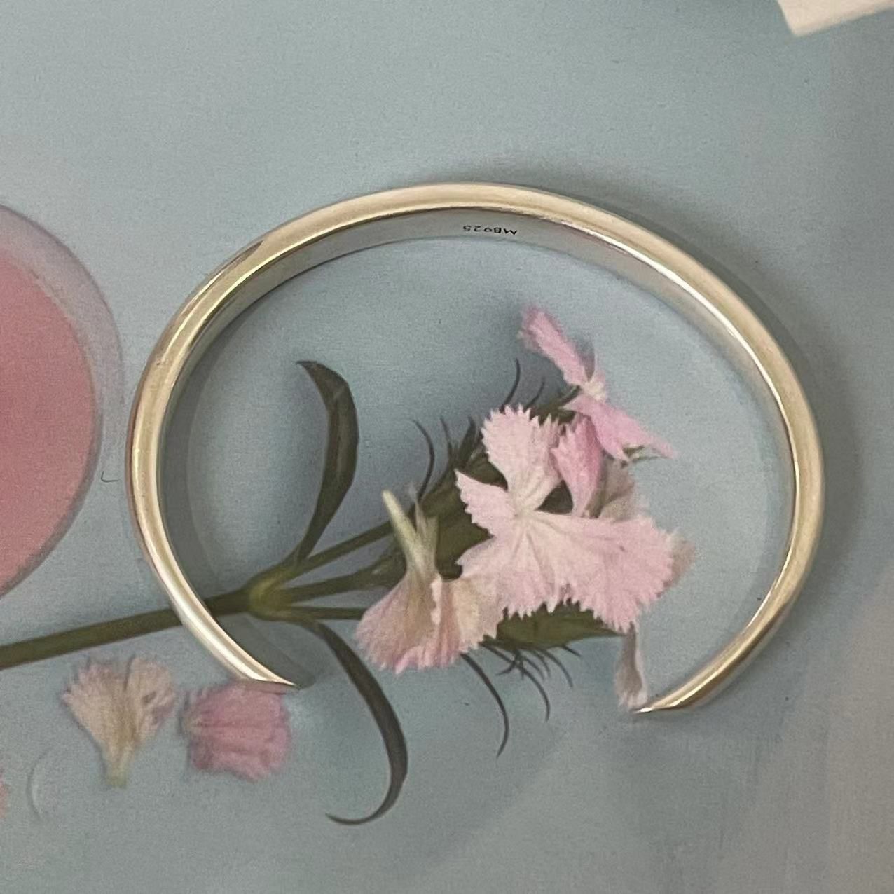 OX JEWELRY Silver Curve Bangle - メルカリ