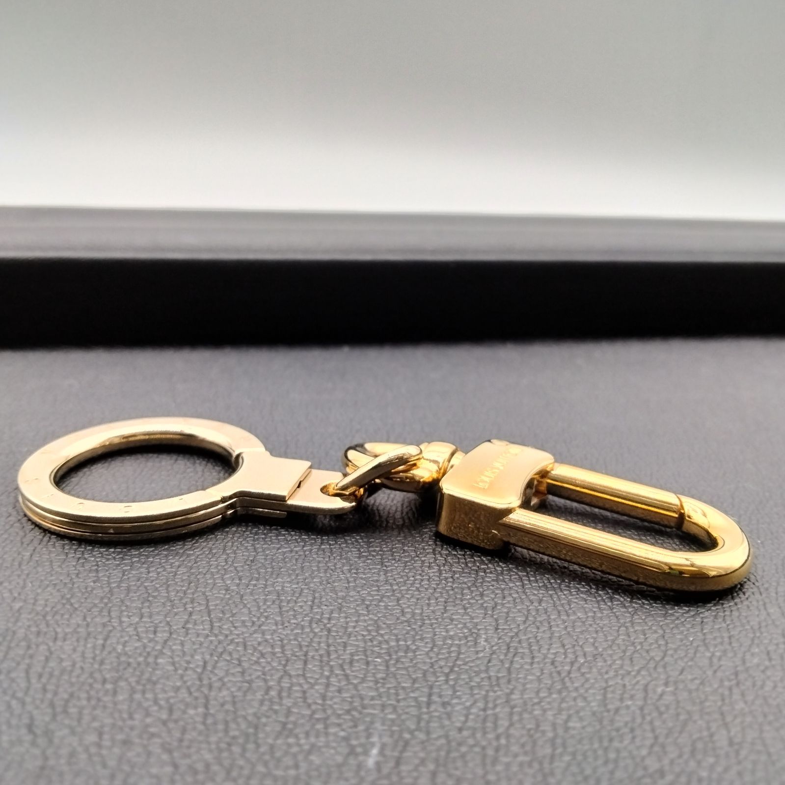 ルイヴィトン　バッグチャーム　キーチェーン　LOUIS VUITTON ルイヴィトン バッグチャーム キーチェーン キーホルダー キリー