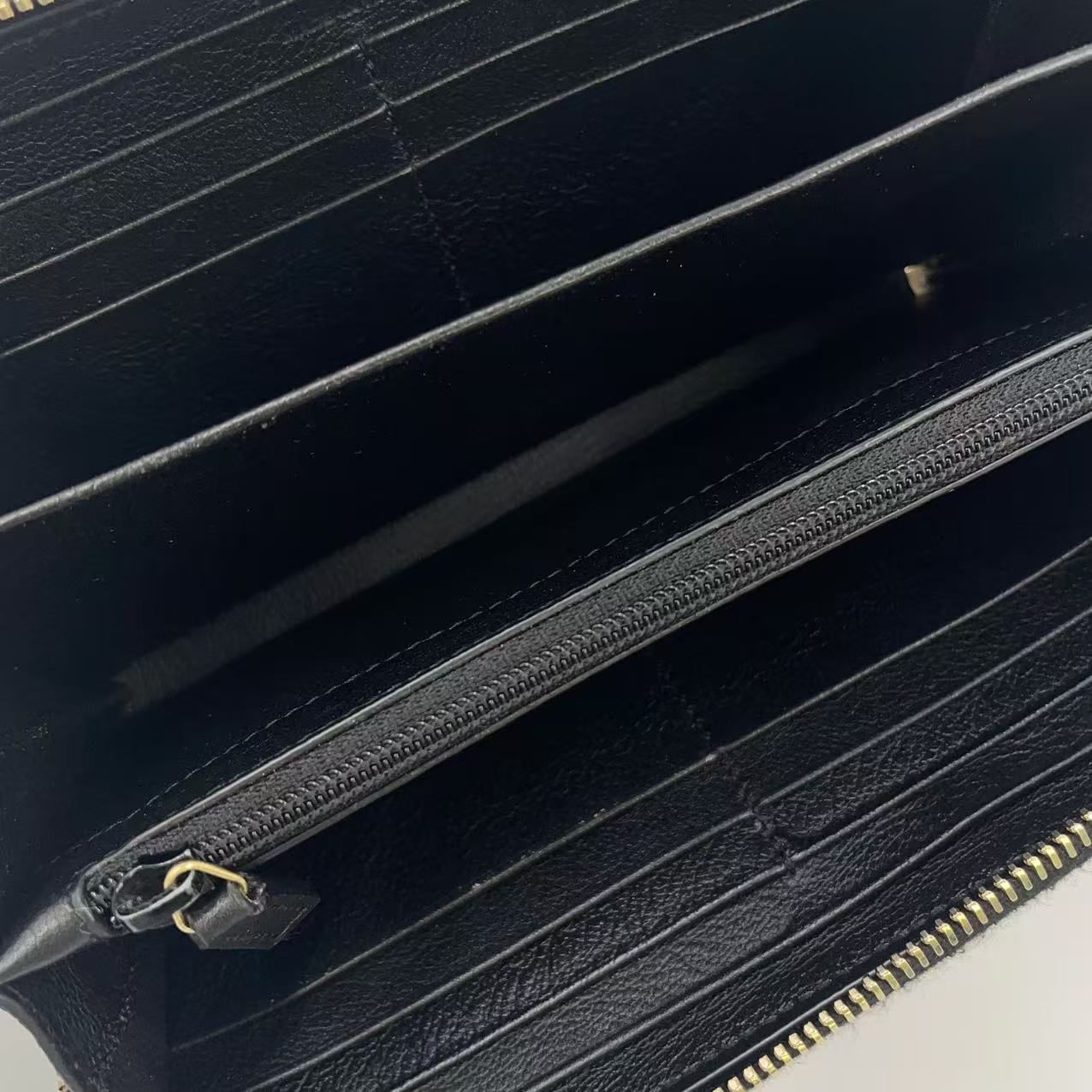 YSL ブラック 長財布 ゴールドファスナー YVES SAINT LAURENT YSL ラウンドファスナー長 レザー ブラック
