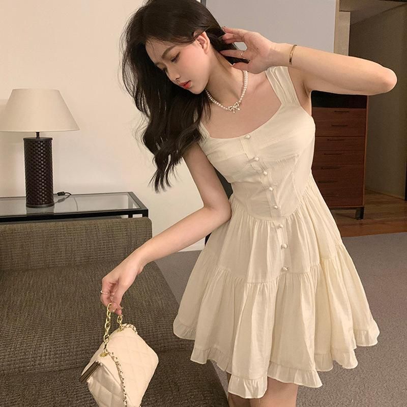 春夏デートコーデ❤️ミニ丈キャミワンピース　シンプル　アシメデザイン 春夏デートコーデ❤️ミニ丈キャミワンピース シンプル アシメ