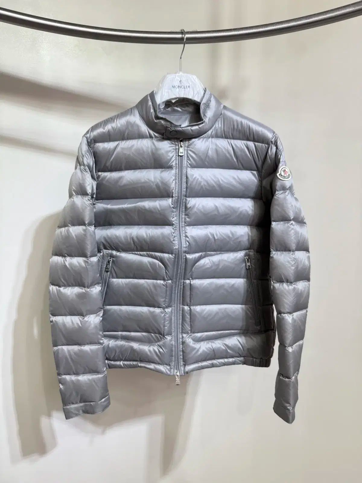 超希少サイズ4 XXL相当 MONCLER　ガーニー　ユニセックスで使用可能♪ MONCLER(モンクレール) ユニセックス カジュアル ロゴ ダウン