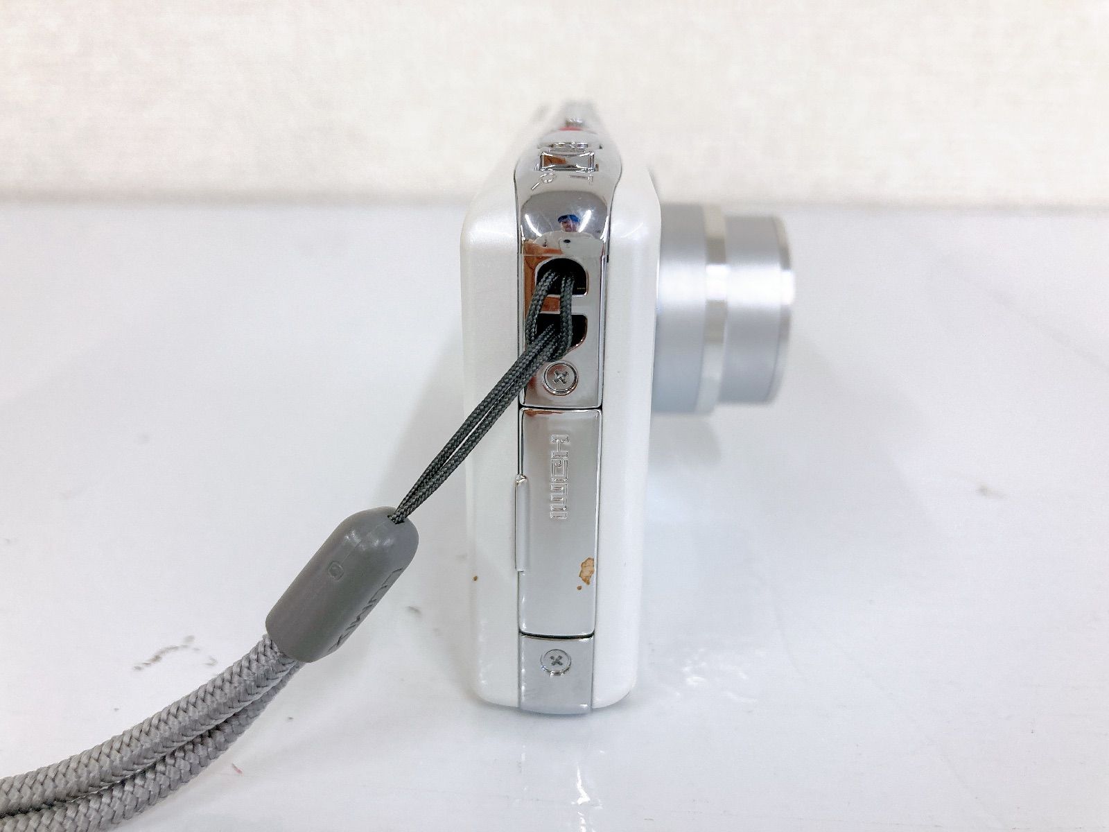 Panasonic DMC-FX77 ホワイト コンパクトデジタルカメラ 美品】 LUMIX