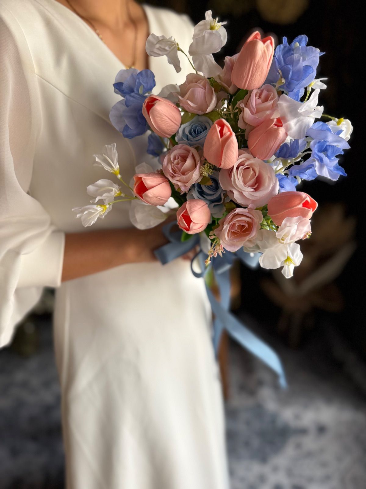 ピンクチューリップ×ブルークラッチブーケ ブートニア