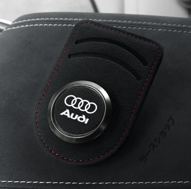 新品！アウディ Audi ロゴ 車用サングラスクリップ メガネクリップ ホルダーメガネ  多機能 カード収納  4色選択  番号01 全車種対応  Q2 Q3 Q5 Q7 A3 A4 A6 A8 TT RS Q7 Q8