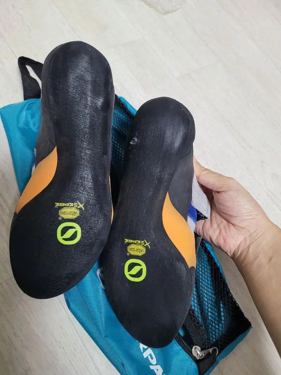 スカーファ フォース X クライミングシューズ EU39