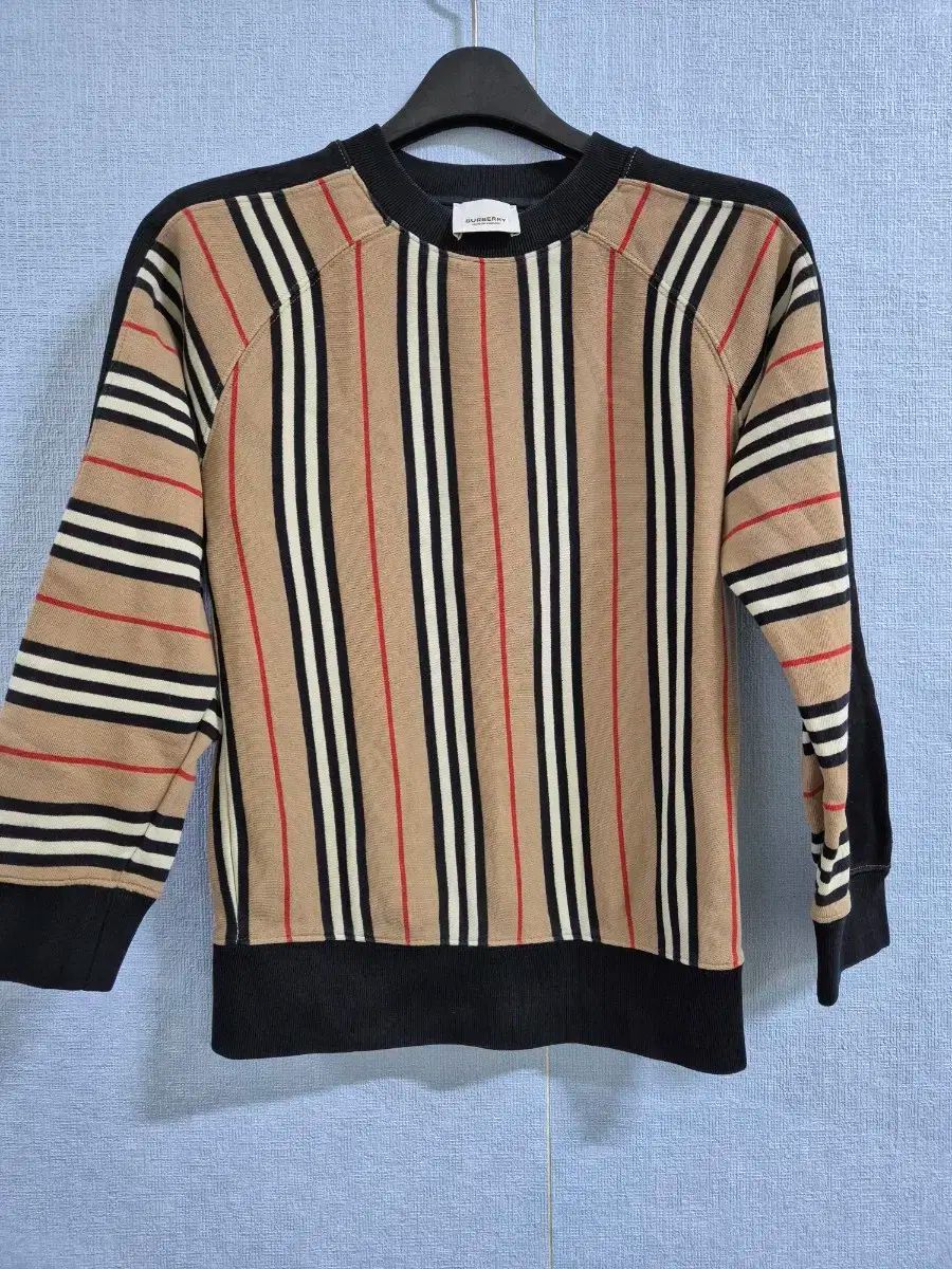 BURBERRY キッズ ストライプ トレーナー BURBERRY キッズ ストライプ トレーナー BURBERRY(バーバリー ) キッズ