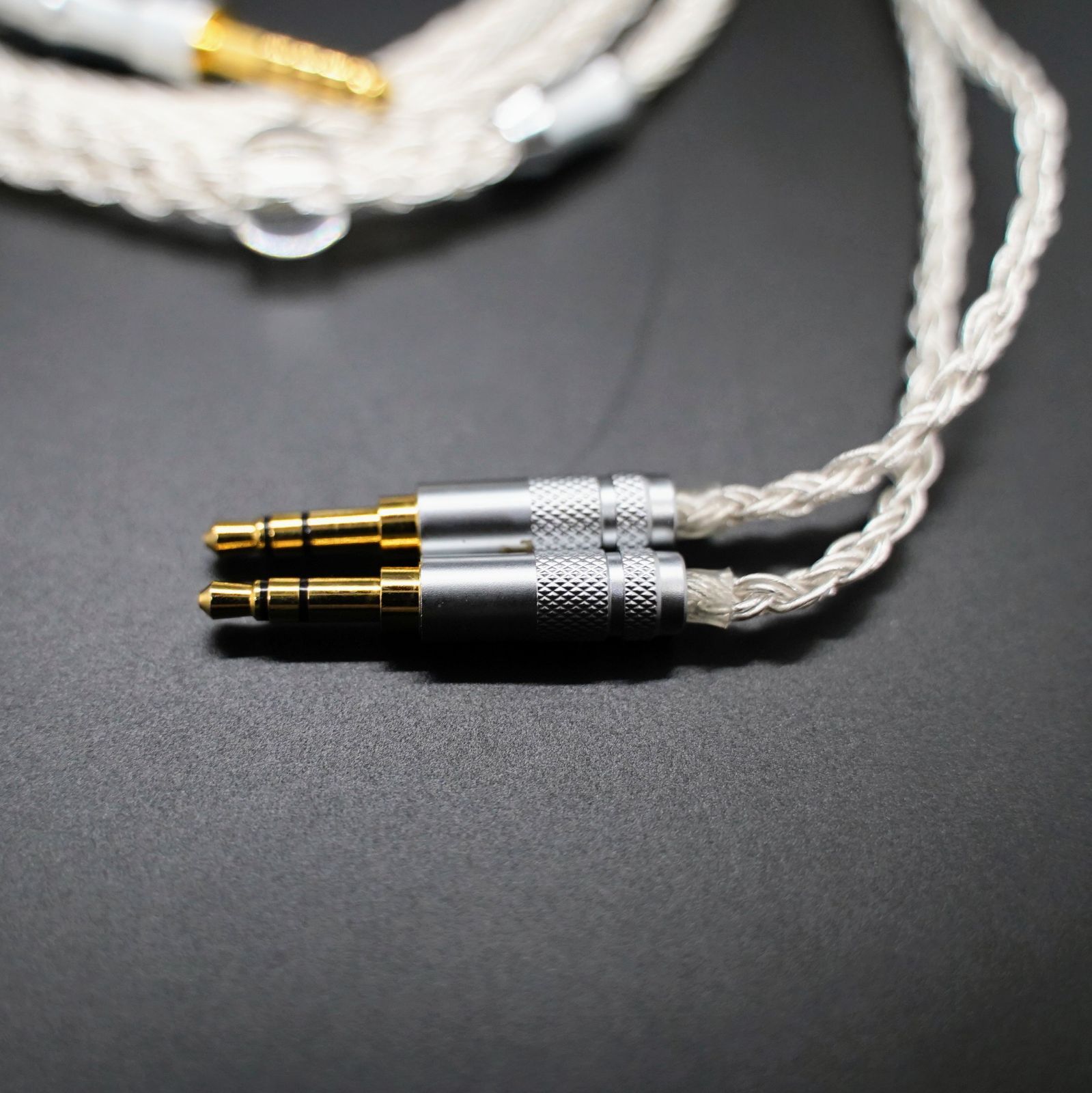 1点のみ!最高スペック16芯 7N OCCケーブル ダブル3.5mm/4.4mm 1点のみ!最高スペック16芯 7N OCCケーブル ダブル3.5mm/4.4mm