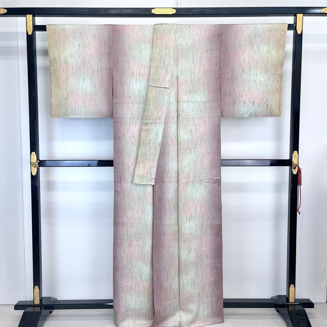 小紋 杢目絞り 縦柄 暈し ガード加工 ふくよかサイズ しつけ糸 K 小紋 杢目絞り 縦柄 暈し ガード加工 ふくよかサイズ しつけ糸 K