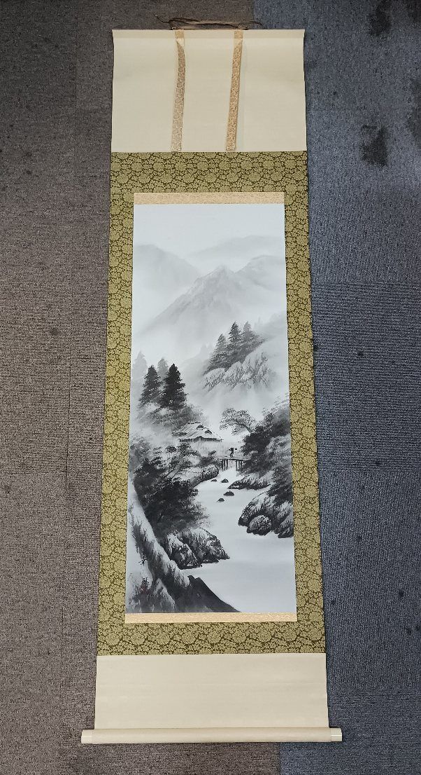 【真作】水墨山水　掛軸　清堂　山本華秋画　真筆証明書付　共箱 水墨山水 掛軸 清堂 山本華秋画 真筆証明書付 共箱 - メルカリ
