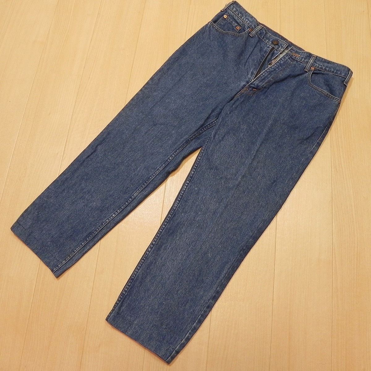 =304【80s ビンテージ】日本製 Levi's リーバイス 626 デニムパンツ テーパード ジーンズ W36 古着 革パッチ