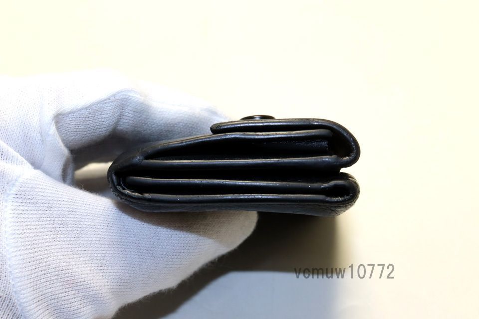 ディスカバリーコンパクト レザー