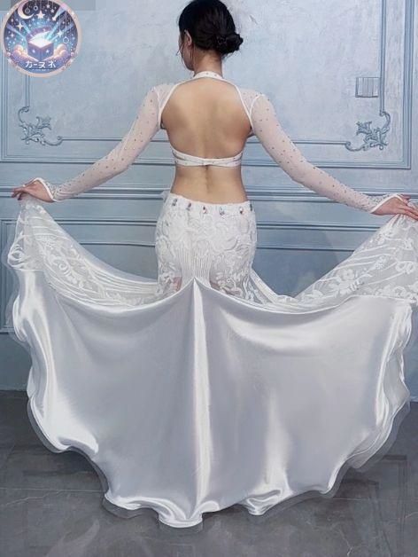 ベリーダンス オリエンタル衣装 羽根 セットアップ ホワイト オーダーメイド 新品 未使用 新作 ベリーダンス オリエンタル衣装 羽根