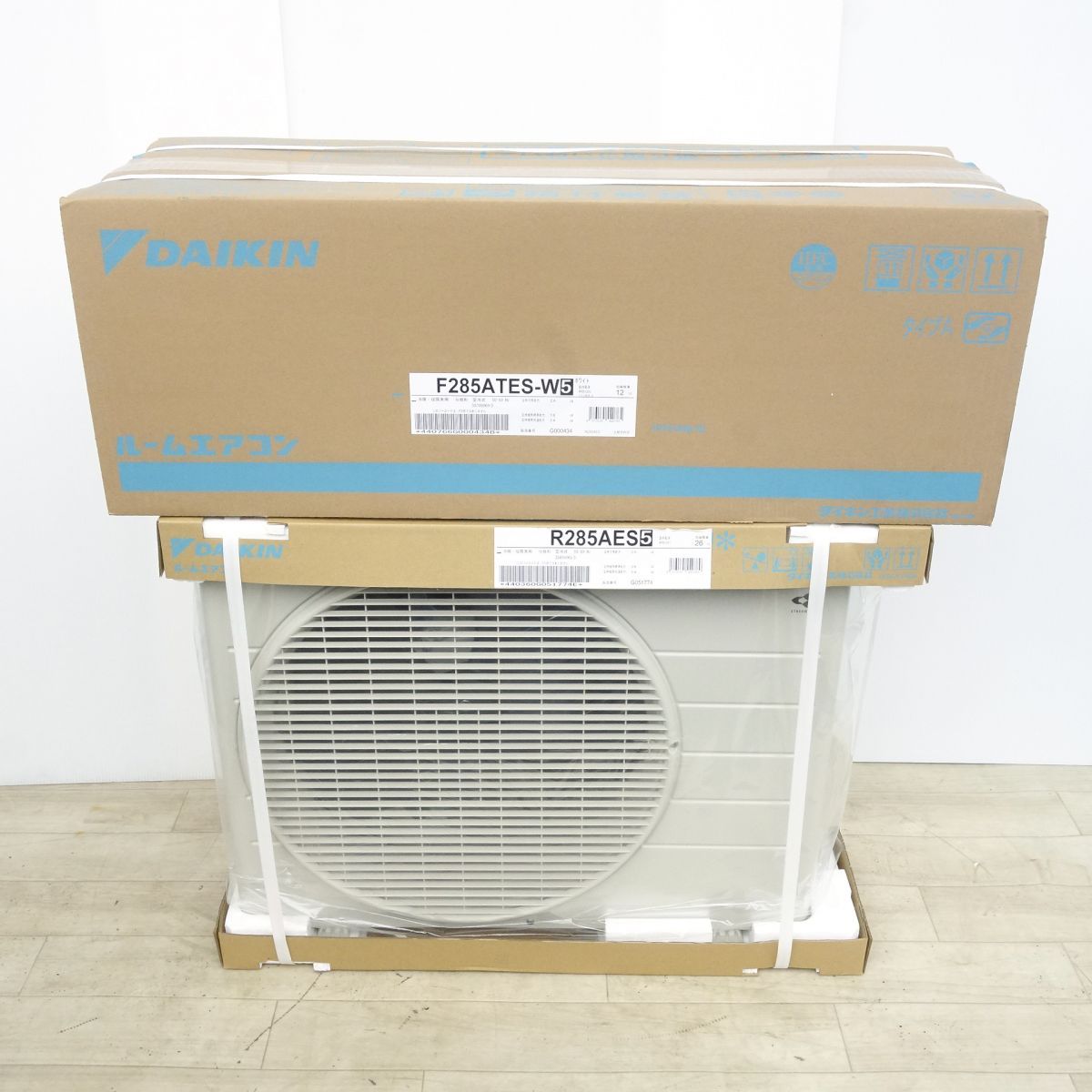 J高年式 東芝ルームエアコン RAS-J221DT 6畳用2023年製 100V J高