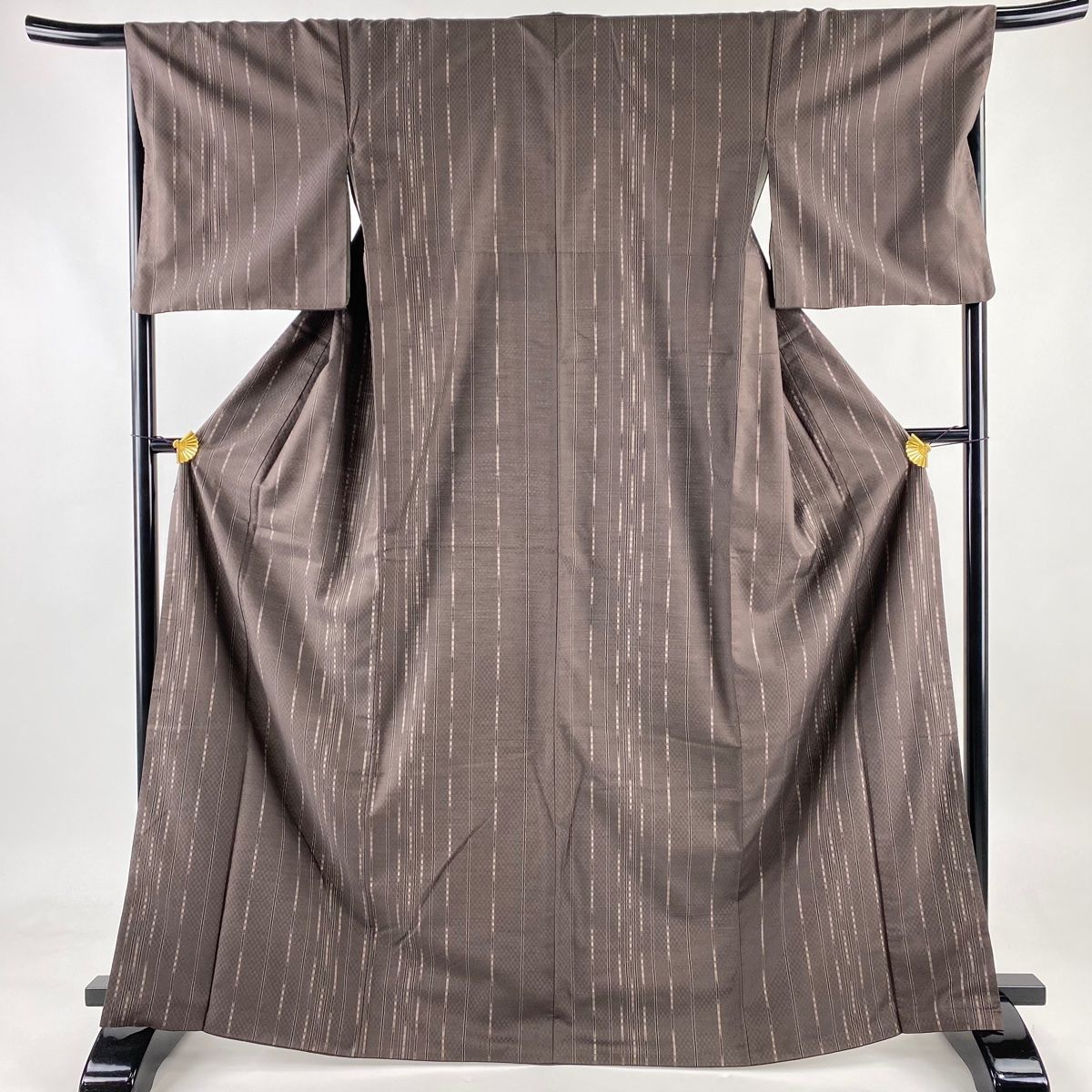 紬 身丈168cm 裄丈68cm L 袷 縞 焦茶色 正絹 秀品 【中古