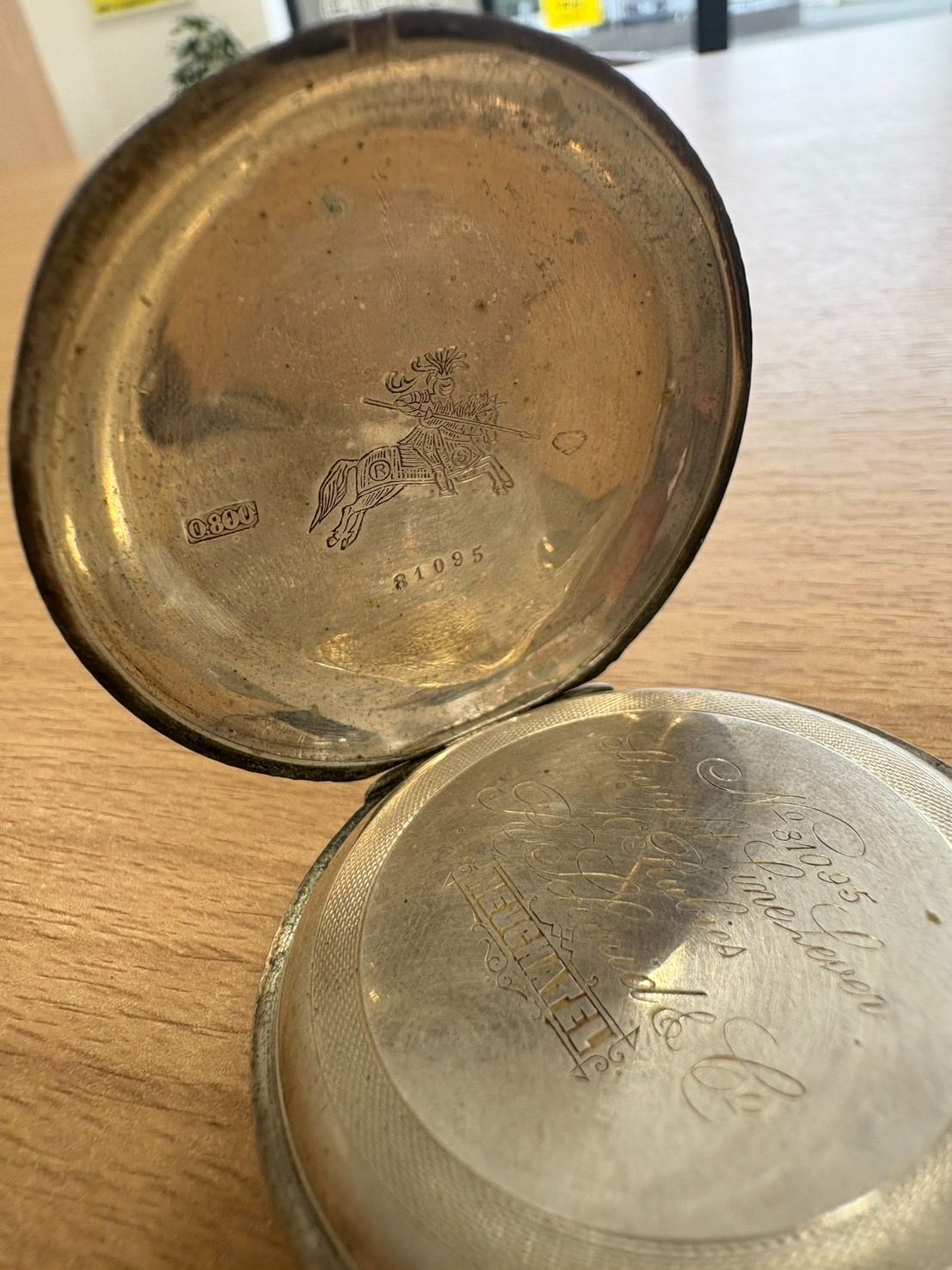 不動品 シルバー