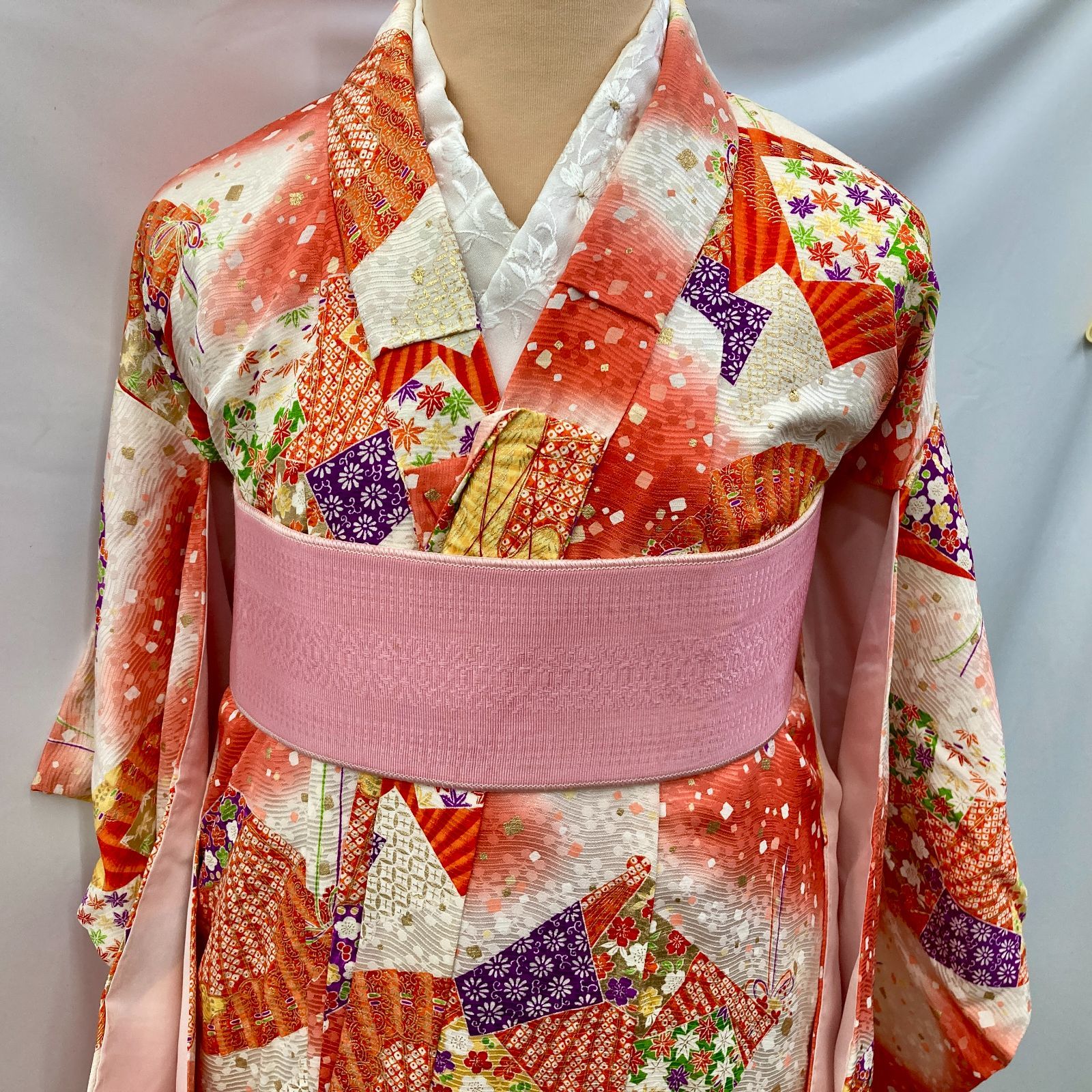 七五三　着物 和装 着物 七五三 女の子 朱色系 扇他柄 身丈約95㎝ USED KMT8