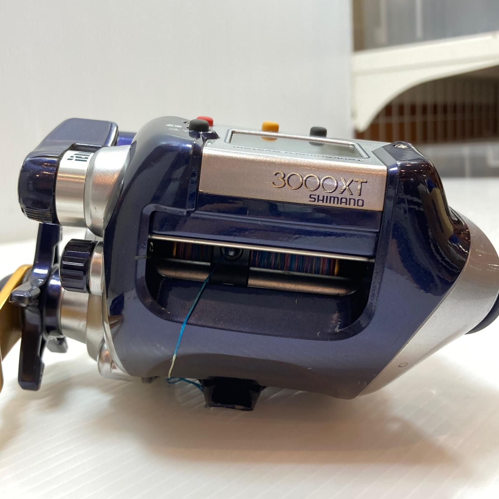 SHIMANO - TACOです。電動リール シマノ電動丸3000H 中古品 SHIMANO シマノ 04 電動丸 3000H 電動リール 3000H 箱・コード
