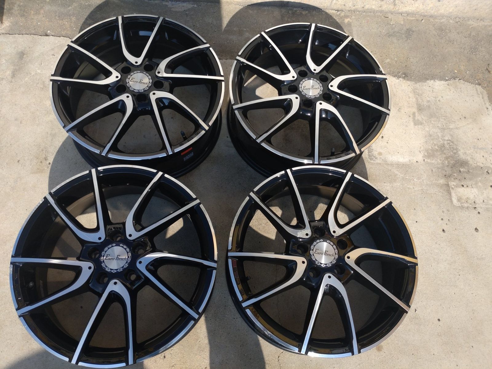 GLA・GLB用　ユーロフォルシュ　スタッドレスタイヤ 2020年製 バリ溝 美品】ユーロフォルシュ 18in 6.5J +44 PCD112