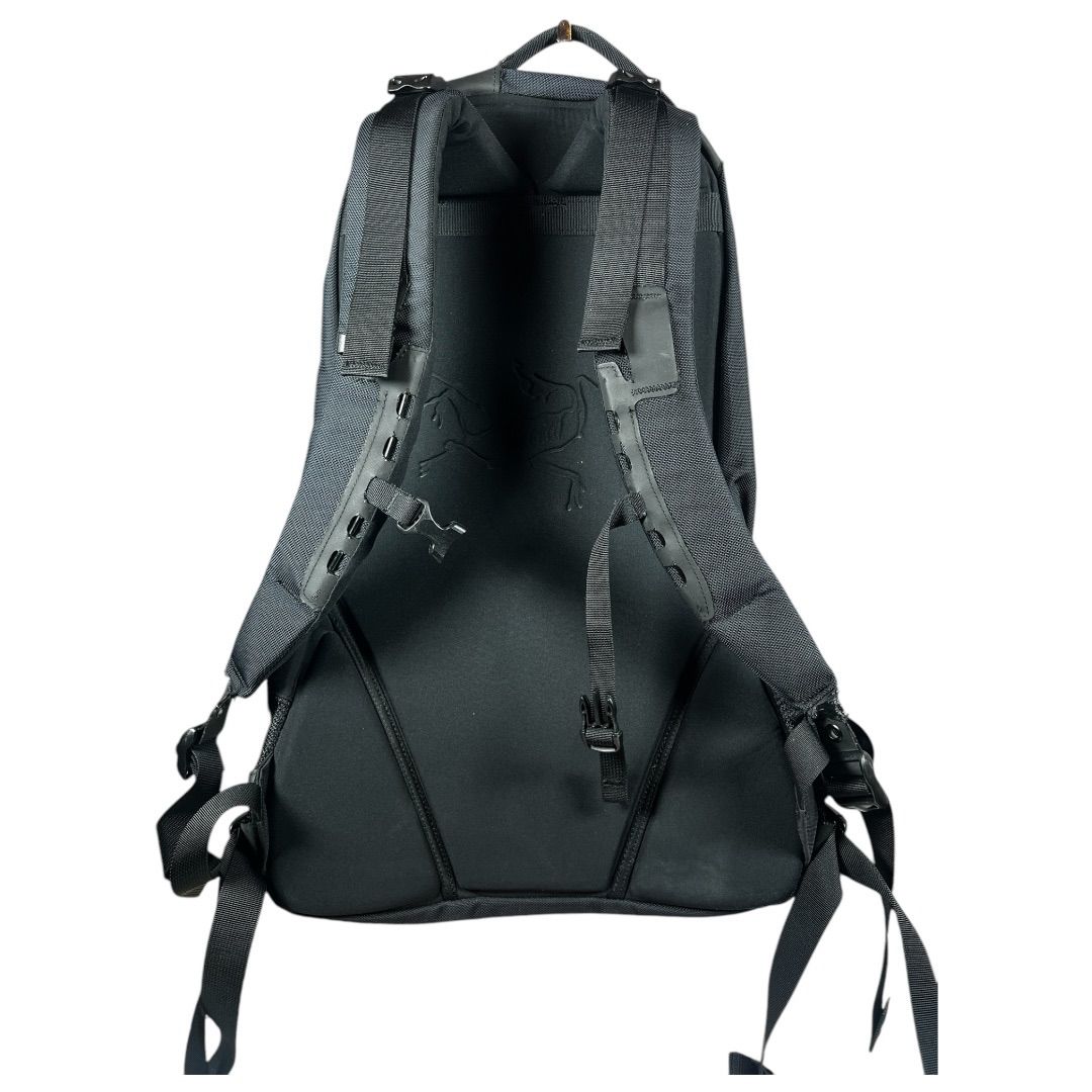 廃盤品　ARC'TERYX ブラック リュック・バックパック アークテリクス リュック バックパック ARCTERYX｜Yahoo!フリマ