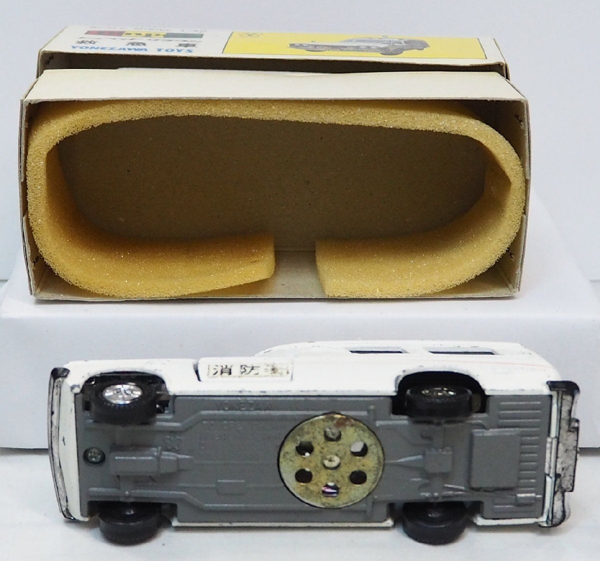 ダイヤペット窓付箱【トヨペット クラウン救急車 TOYOPET CROWN 中身