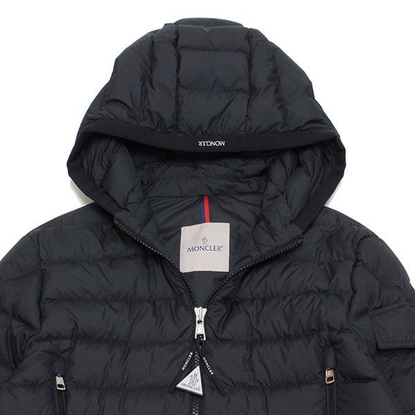 【極美品/XLサイズ】MONCLER モンクレール ナイロンジャケット 黒 極美品/XLサイズ】MONCLER モンクレール ナイロンジャケット 黒