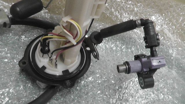 マジェスティ155s タンク ポンプ 動作品 SG52J マジェスティ155s タンク ポンプ 動作品 SG52J マジェスティ155s
