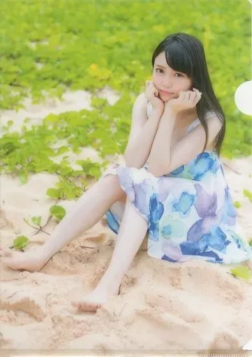 2025年最新】麻倉もも写真集 pleasantの人気アイテム - メルカリ