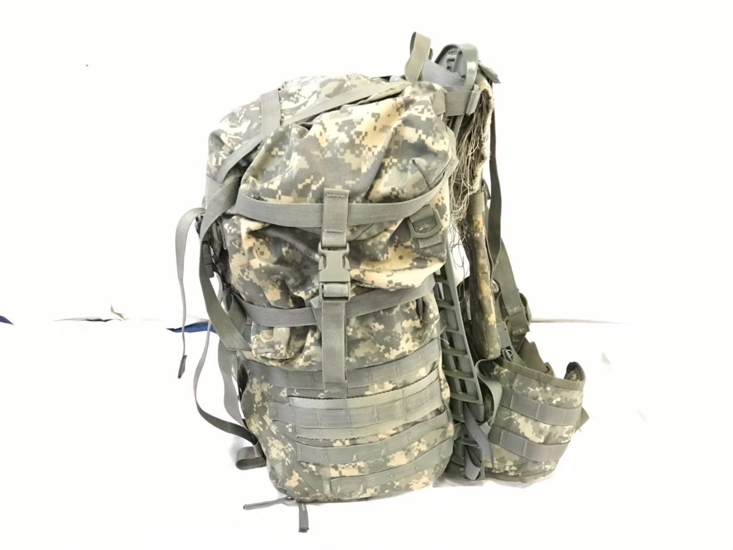 MOLLE II