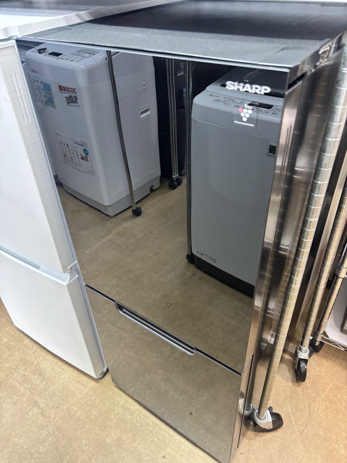 ◆SHARP 冷蔵庫 152L ブラックガラストップ プラズマクラスター搭載モデル SJ-GD15J-B