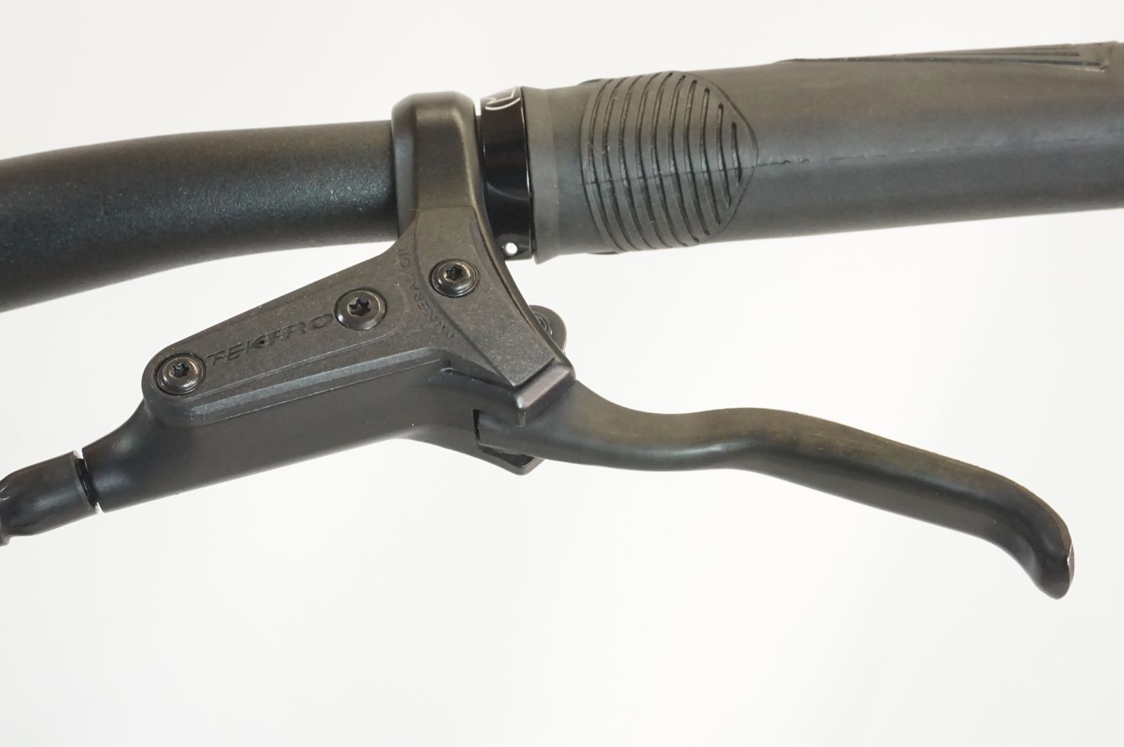 クロスバイク |