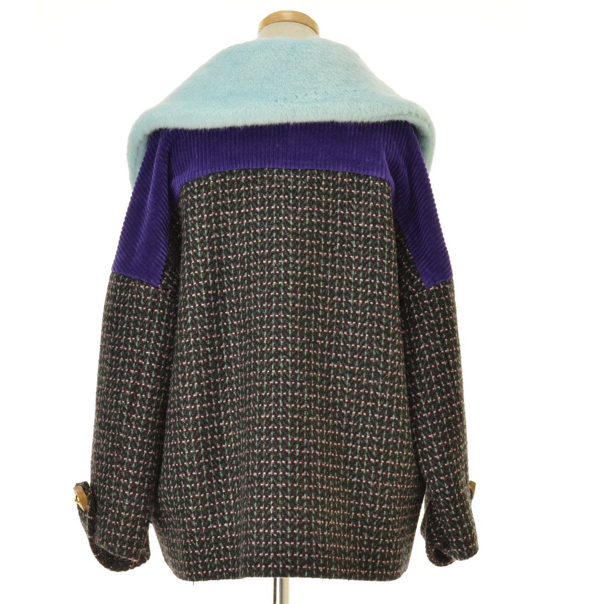 AKANE UTSUNOMIYA ボアジャケット