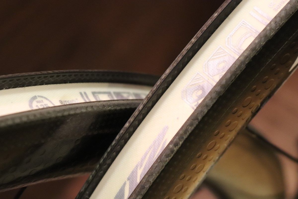 ジップ ZIPP ファイアクレスト 303 FIRECREST カーボン クリンチャー