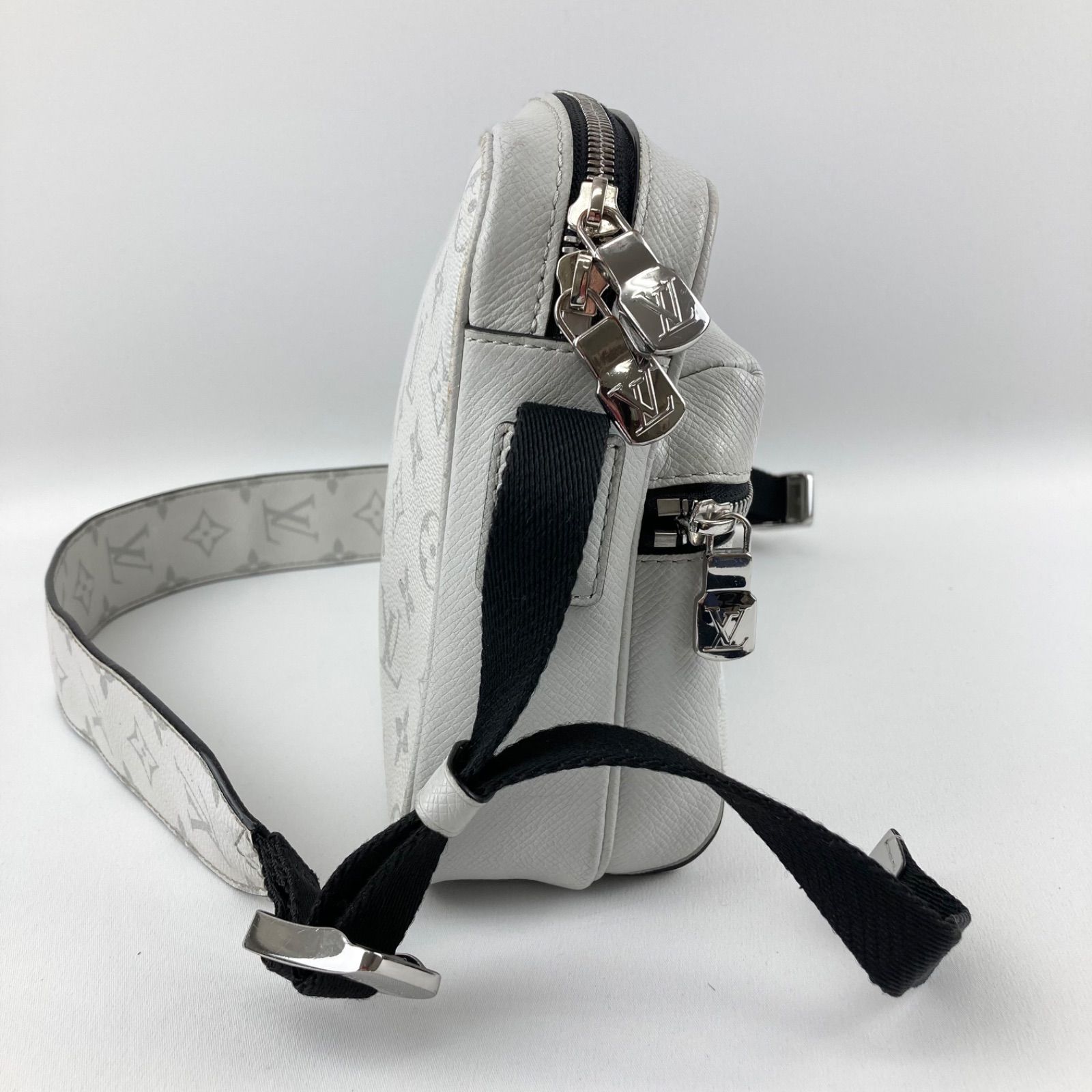 ヴィトン タイガラマ アウトドアメッセンジャーPM M30243 LOUIS VUITTON(ルイヴィトン) タイガラマ アウトドア