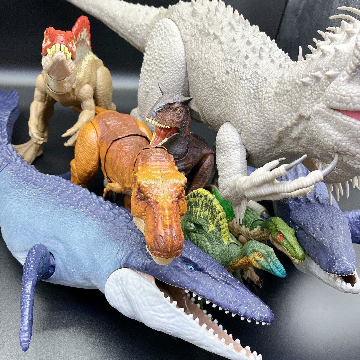 1244 MATTEL マテル ジュラシックワールド 8体まとめ インド