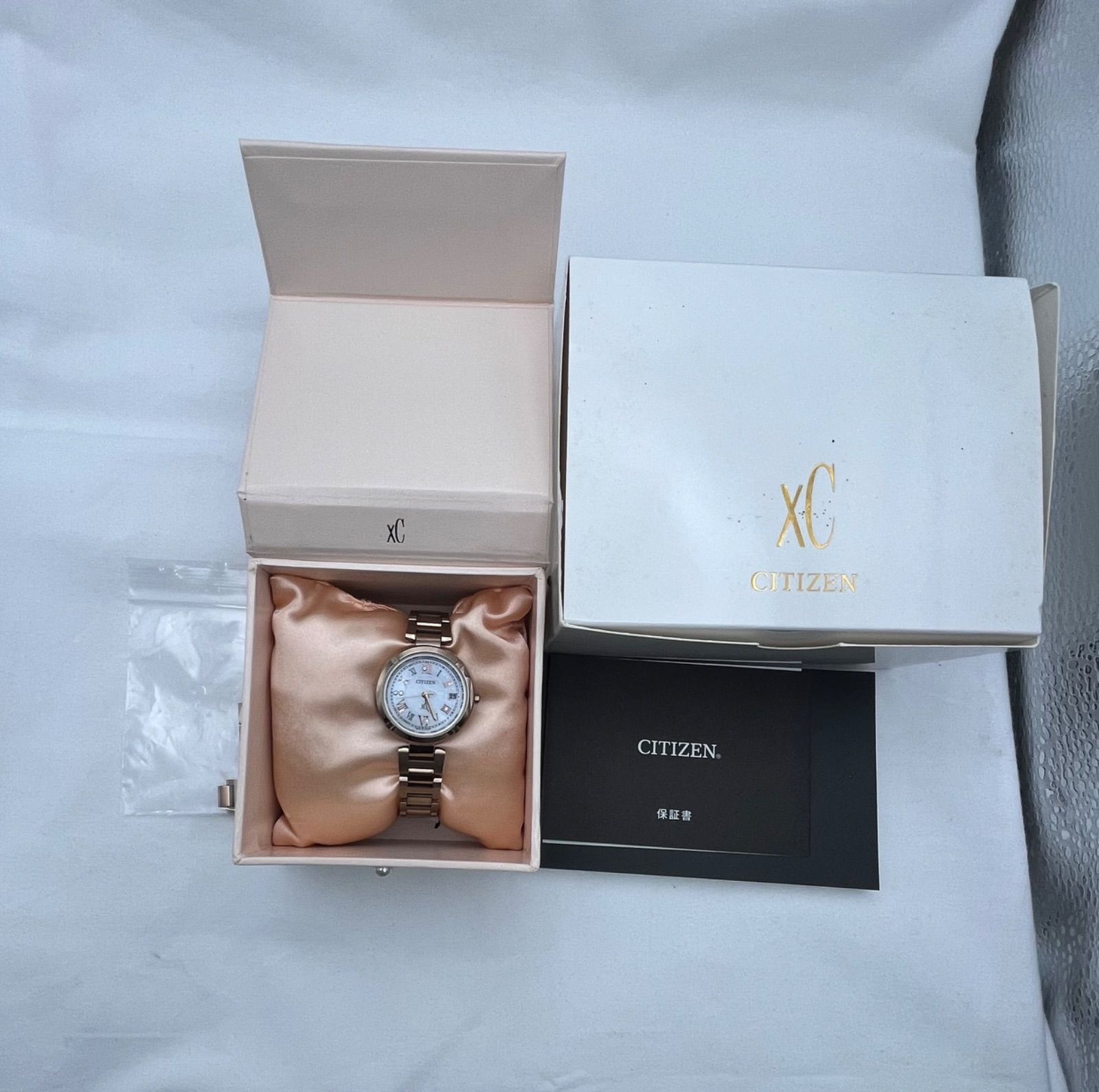 ▽稼働品 CITIZEN シチズン 電波ソーラー腕時計 XC クロスシー ティアニタラインハッピーフライト 世界 3000本 H246-T023193 00827