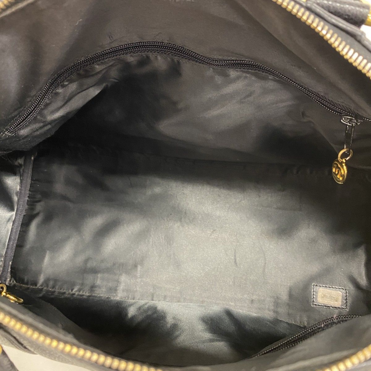 ブラック ゴールド金具