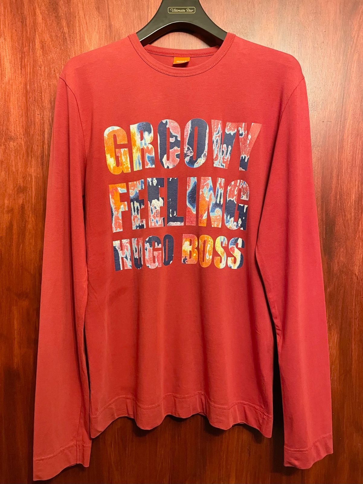 MADE IN PORTUGAL製 HUGO BOSS 長袖プリントTシャツ レッド Mサイズ