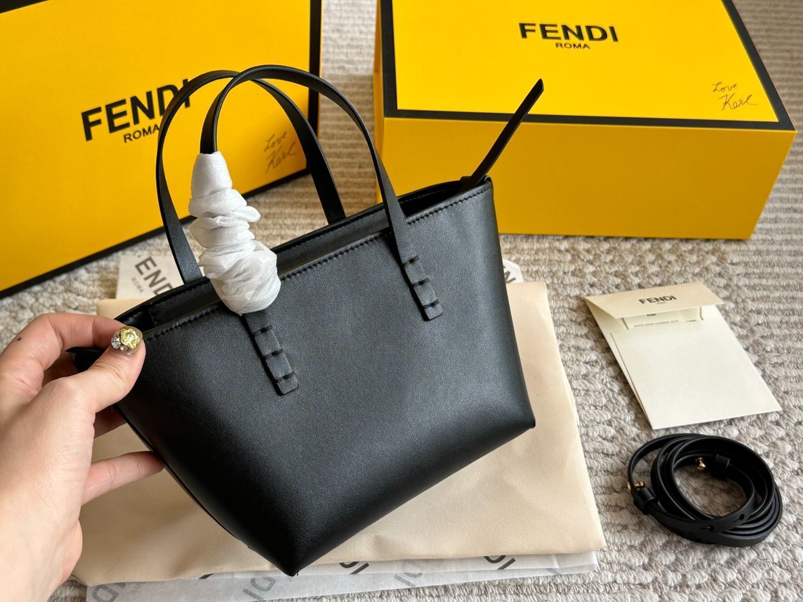 FENDIモンスタートートバッグ 楽天市場】【バッグ】FENDI フェンディ セレリア トートバッグ