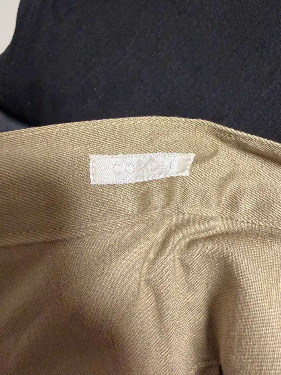  コモリ コットン チノ オーバパンツ 22 ss チノパン パンツ