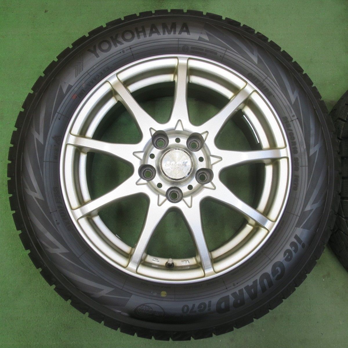 スタッドレス 215