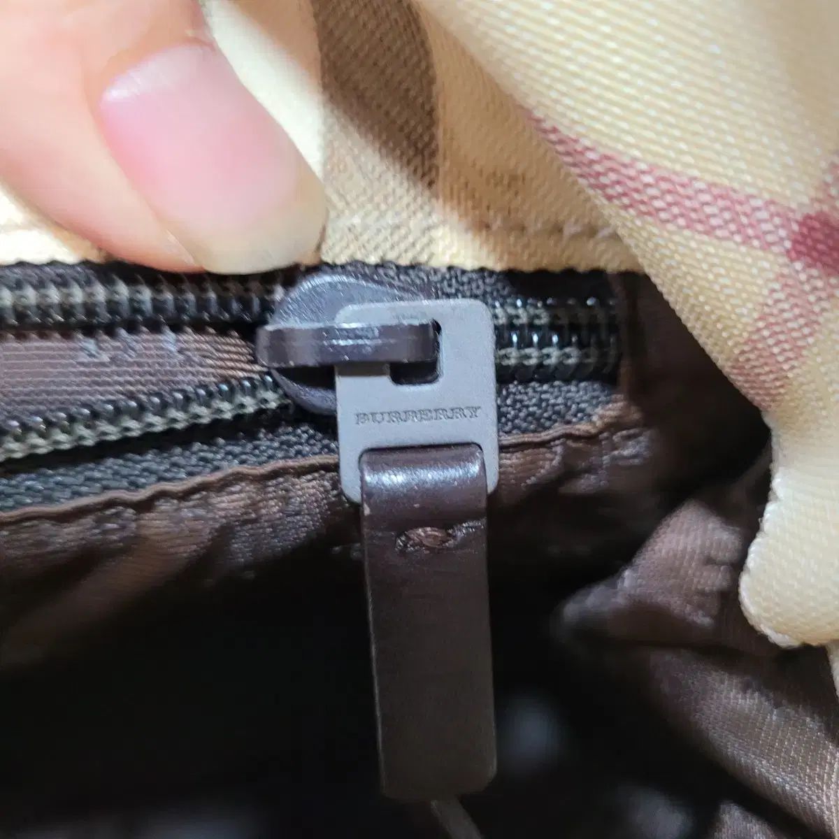 Burberry バーバリー