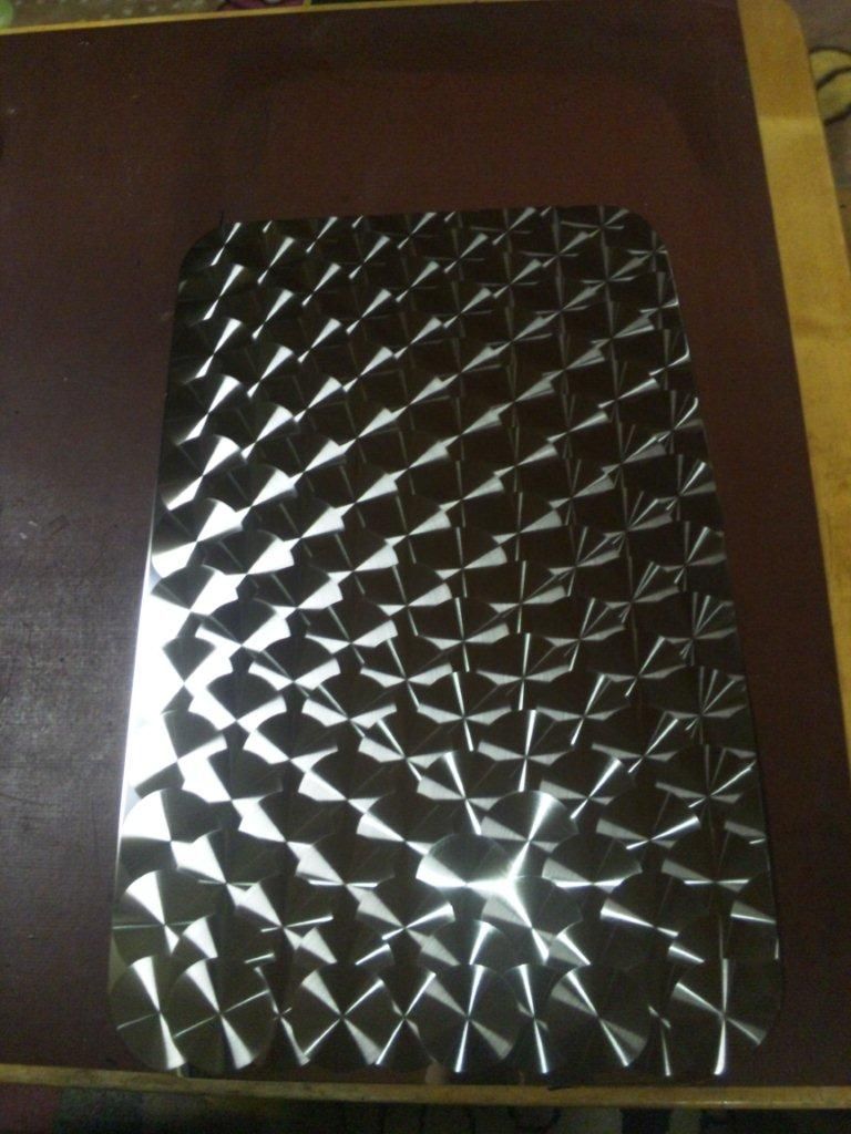 ギガ 安全窓　寝台窓 ベッド窓 ウロコ レトロ デコトラ　いすゞ　フォワード ギガ 安全窓 寝台窓 ベッド窓 ウロコ レトロ デコトラ いすゞ