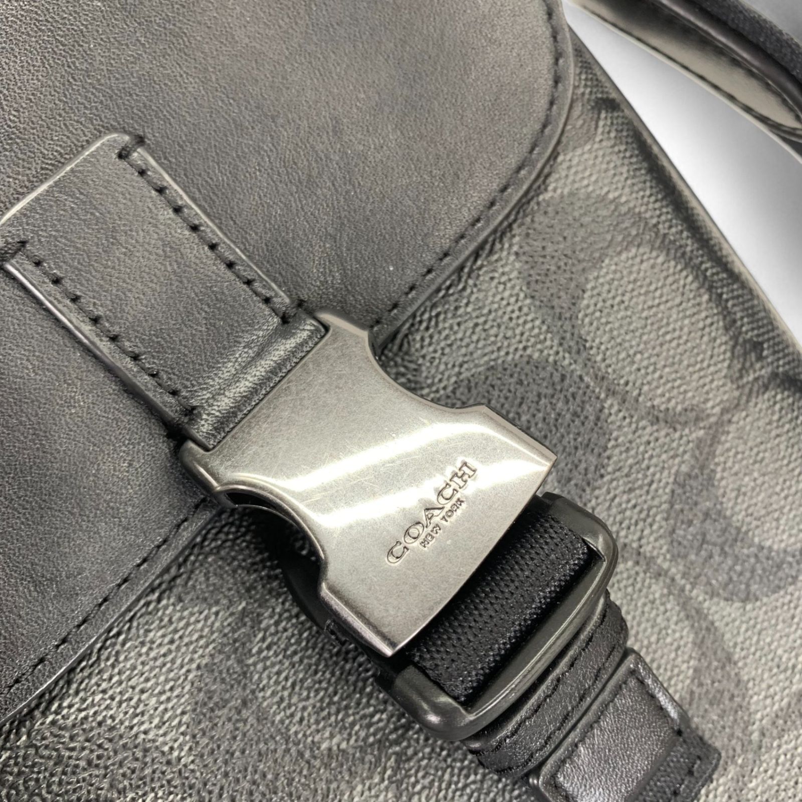COACH コーチ ショルダーバッグ シグネチャー トラック スモール 