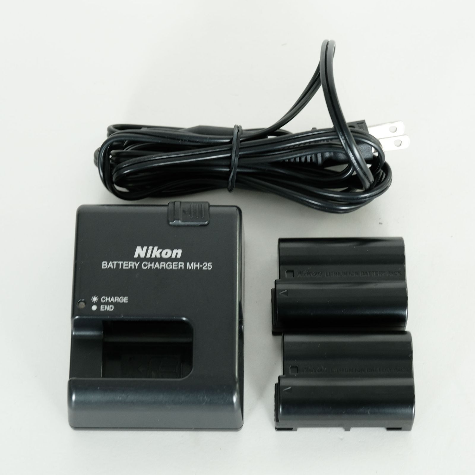 亮一さま専用 NIKON D7000 ショット数3988枚 良品｜シャッター数13,589回｜バッテリー2個] Nikon D7000