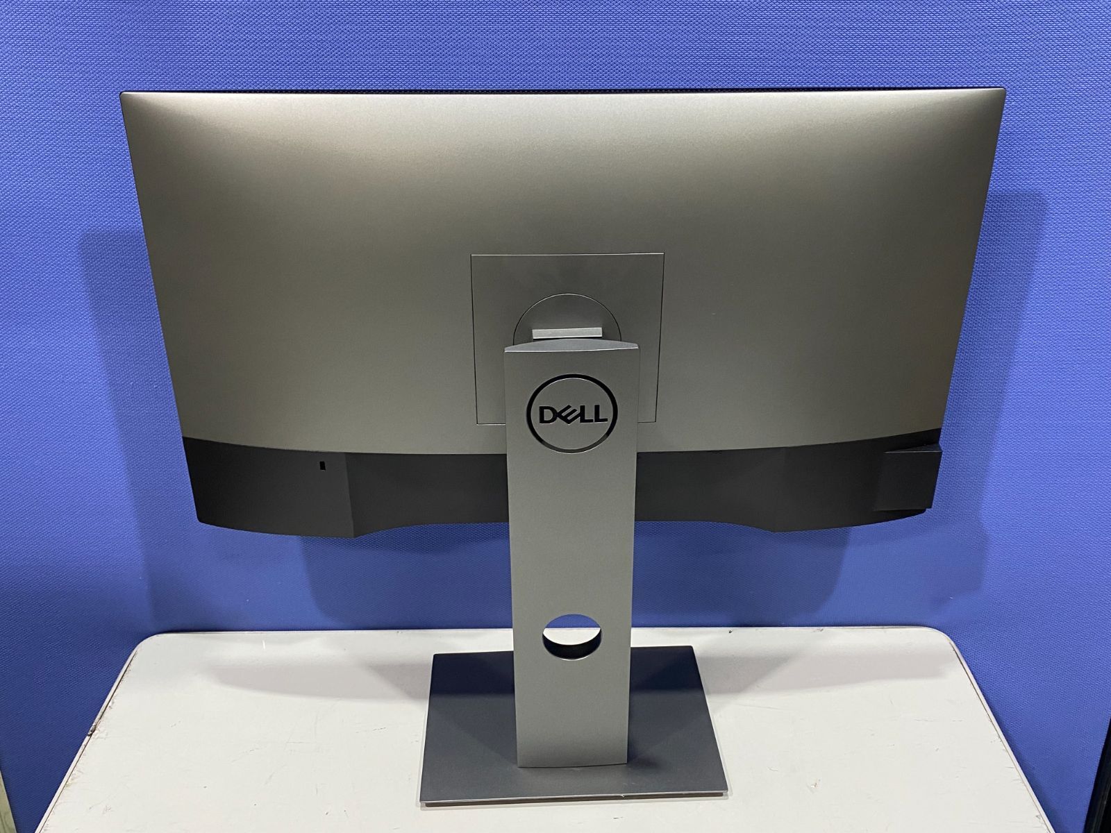 DELL U2419HC プロフェッショナルシリーズ 23.8インチ ワイドモニタ 