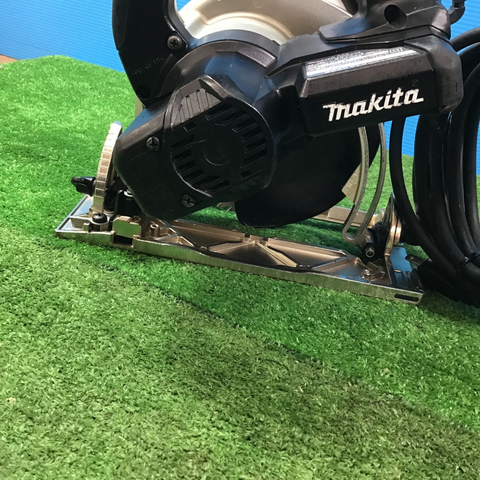 マキタ makita 電子マルノコ HS6303 藤沢店