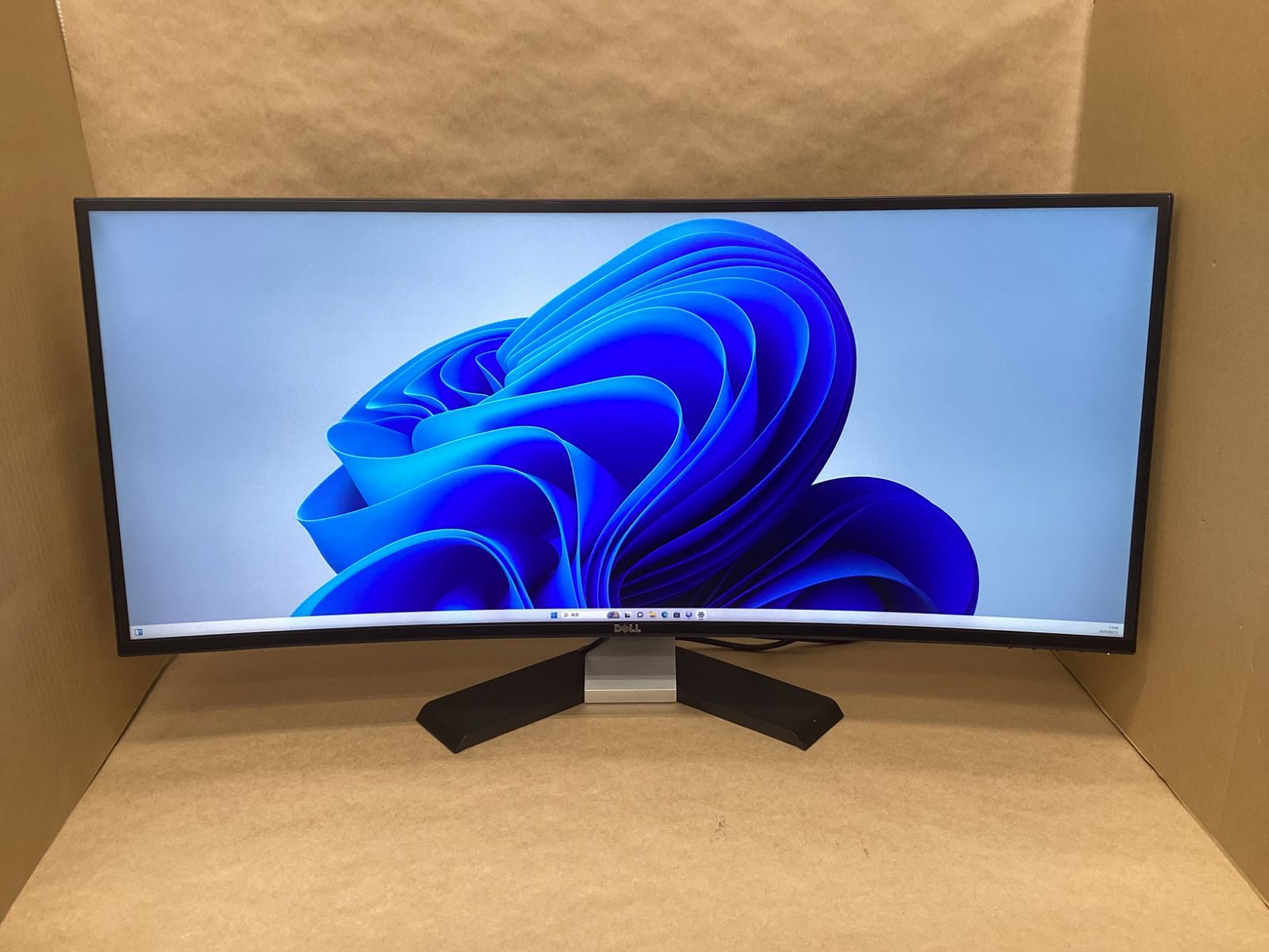 DELL 34インチ 曲面湾曲 液晶モニター U3419W 系統独立入力でマルチモニタ可 PBP|PIP ウルトラワイド HDMI DISPLAYPORT USB-B3.0ケーブル