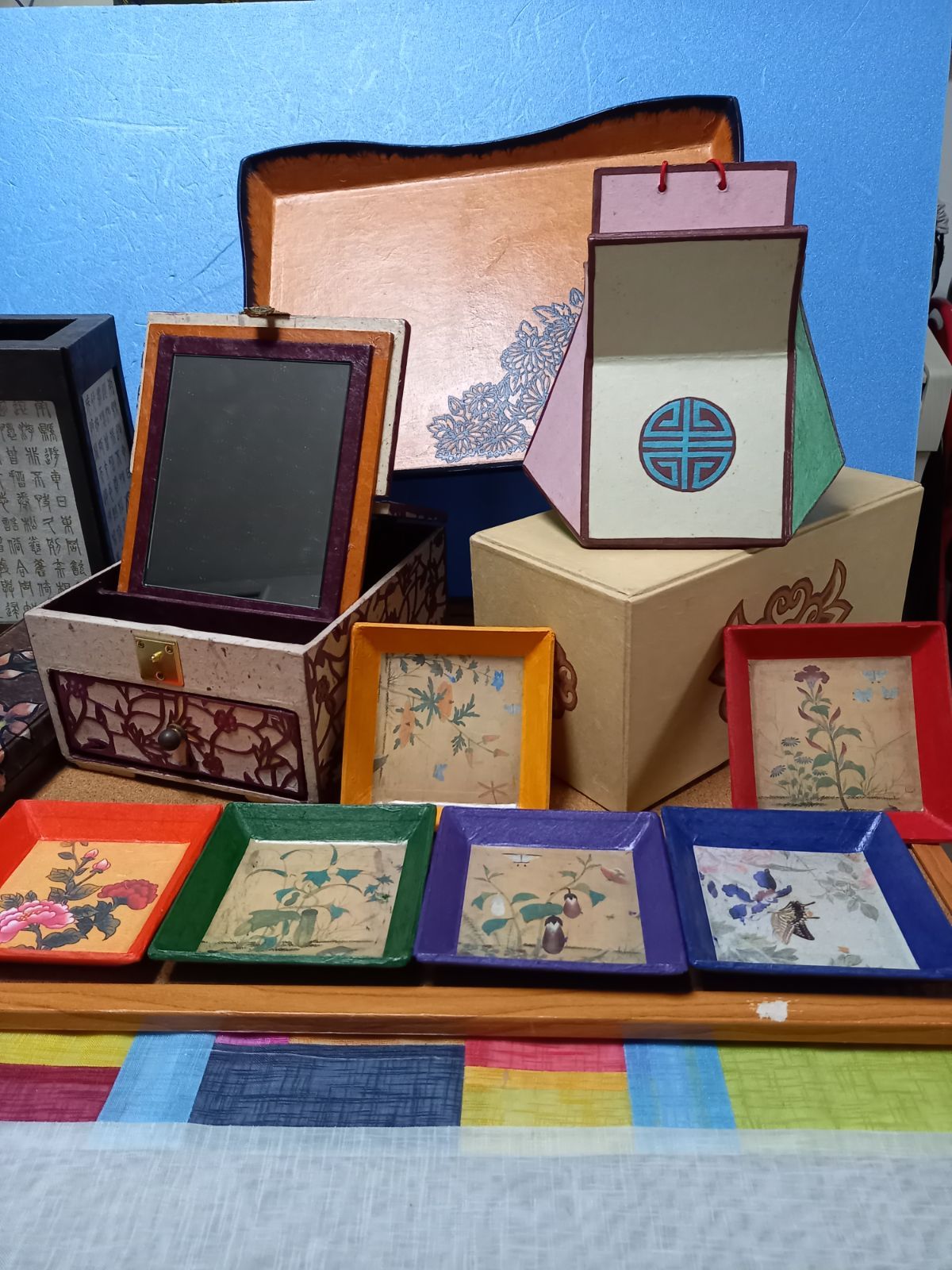 即発送可能 ご専用 7点セット韓紙工芸 完成品 まとめ売り！48セット！ 制作キット ミニ正方形トレー 骨格と韓紙と型紙セット 全6色  6541.50円 その他