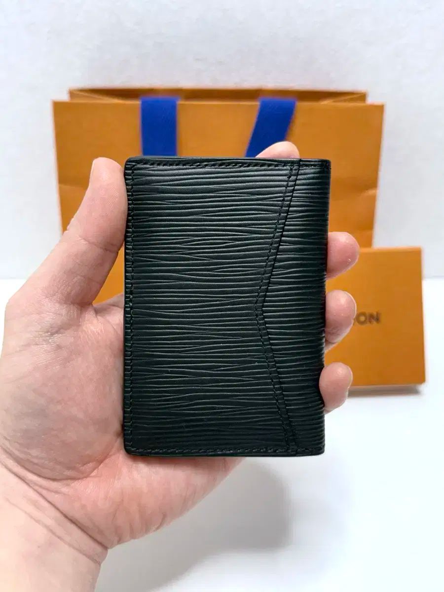 【新品】LOUIS VUITTON ルイ・ヴィトン エピ カードケース 名刺入れ ルイ ヴィトン エピ LOUIS VUITTON ルイヴィトンエピ アンヴェロップ